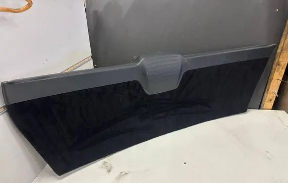 Mercedes-Benz C W204 Tailgate trim A2047400070 00009D93 11812484F