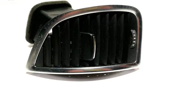Audi Q7 4L Dashboard side air vent grill/cover trim 4L0820901