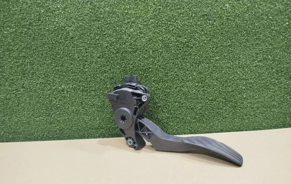 Renault Koleos II Accelerator throttle pedal 18002DF30B 6PV31240400 12092019