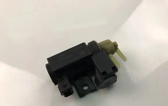 Renault Kadjar Turbo solenoid valve 8200790180
