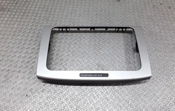 Volkswagen PASSAT B6 Radio/GPS head unit trim 3C0858069AE