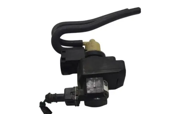 Nissan Qashqai Valve vacuum 