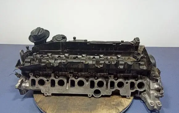 BMW 7 F01 F02 F03 F04 Engine head 7800003