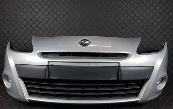 Renault Clio III Front bumper 