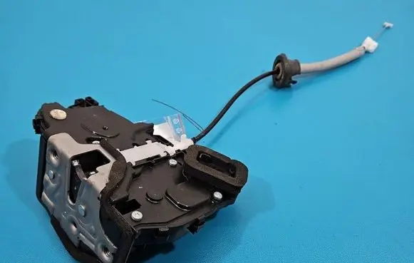 Skoda Kamiq Rear door lock 10A839016B IMPRK1543819