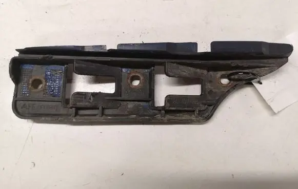 Volkswagen Golf V Front bumper mounting bracket 1K0807183