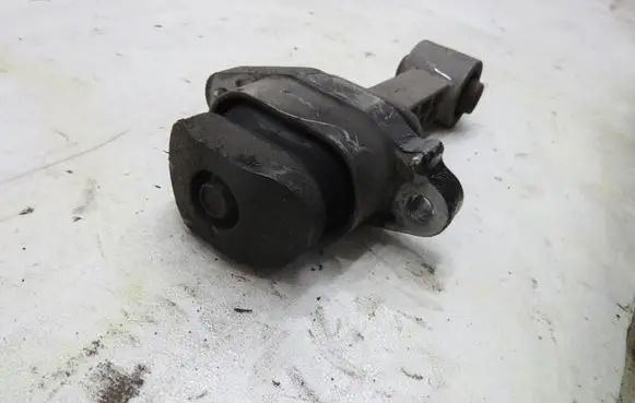 Hyundai i40 Gearbox mounting bracket GMAUTO4574097