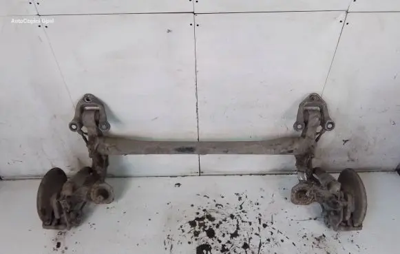 Opel Zafira B Rear axle beam 