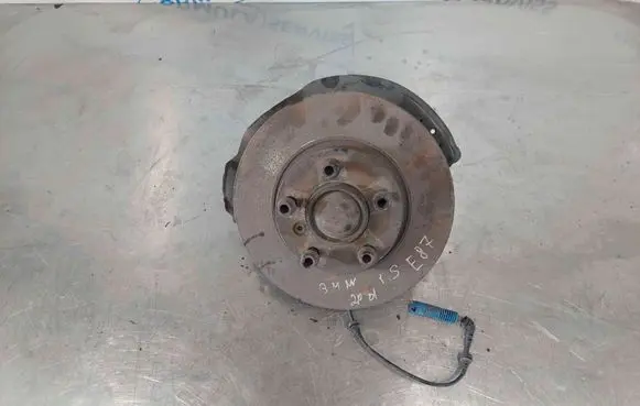 BMW 1 E81 E87 Front wheel hub 31216764443