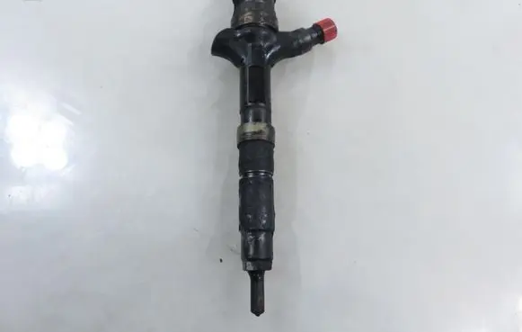 Toyota Corolla E120 E130 Fuel injector 2367027020