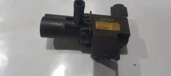 Toyota Camry Turbo solenoid valve 258600h020 25860-0h020