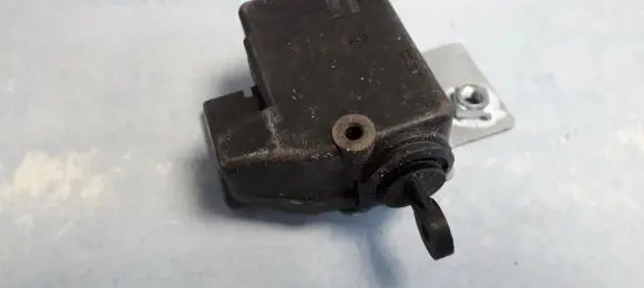 Mitsubishi Space Star Central locking motor 