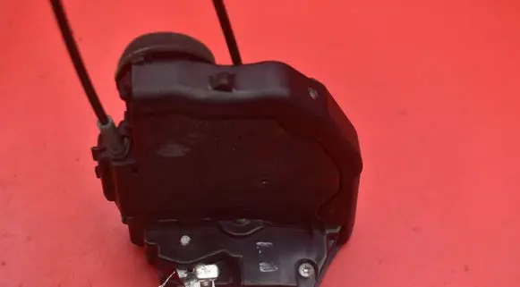 Toyota Corolla Verso E110 Rear door lock