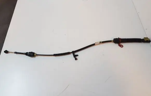 Gear shift cable linkage