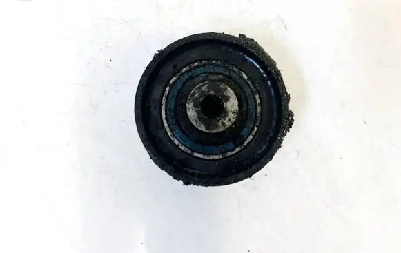Volkswagen Golf V Belt tensioner pulley vkm21259