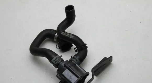 Audi A4 S4 B9 Electric auxiliary coolant/water pump 06H121601M