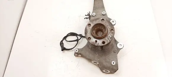 BMW 5 F10 F11 Front wheel hub
