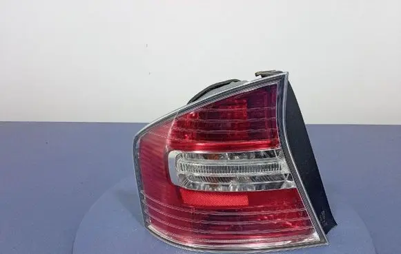 Subaru Legacy Rear/tail lights 220-20806