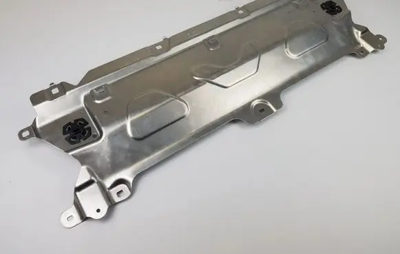 BMW X4 G02 Front bodywork piece 7400110