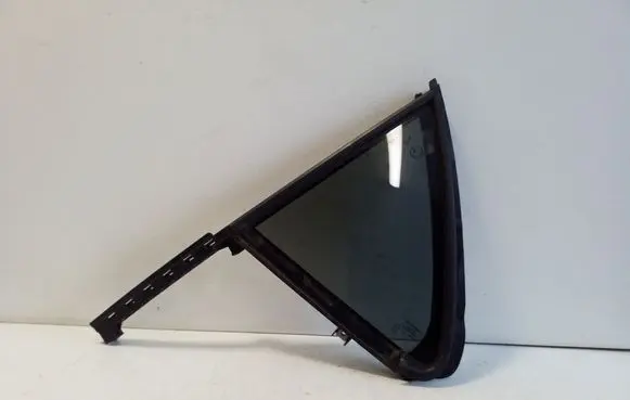 Toyota Yaris Cross Rear vent window glass E1743R00101