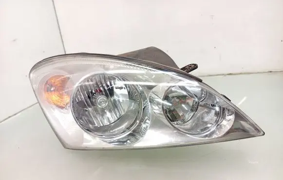 KIA Ceed Headlight/headlamp 921021H000