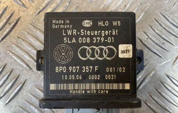 Audi A6 S6 C6 4F Light module LCM 5LA00837901 8P0907357F 00020021