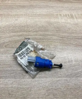 Renault Clio III Clutch pedal sensor 8200276359 8200276359D