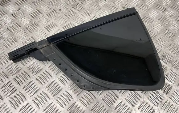Alfa Romeo Stelvio Rear vent window glass 50552741