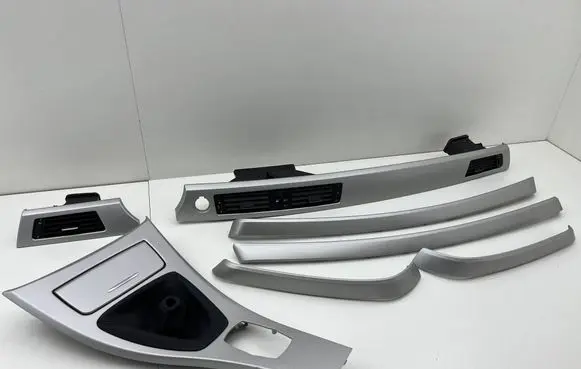 BMW 3 E90 E91 Dashboard glove box trim 9201023
