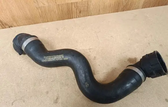 Mercedes-Benz GLC X253 C253 Engine coolant pipe/hose A2535019782