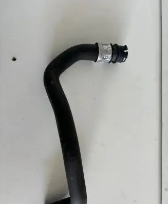 Renault Trafic III (X82) Engine coolant pipe/hose 924001085R