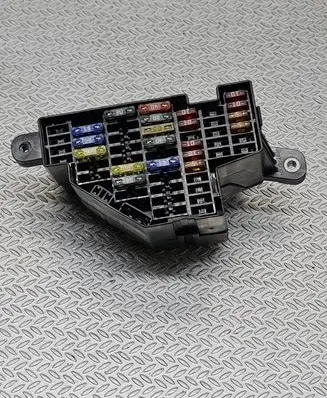 Audi A3 S3 8P Fuse module