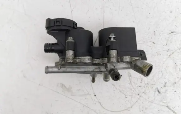 Mercedes-Benz A W169 Oil breather separator A6400101162