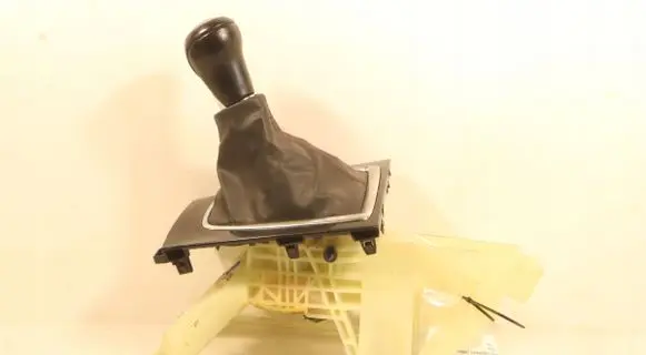 Mazda 3 III Gear shifter/selector 01200004