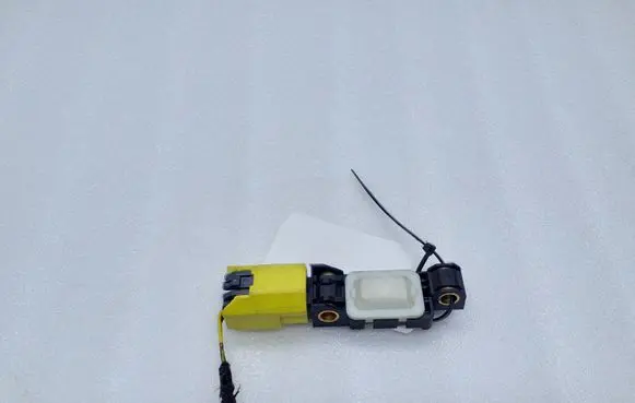 Porsche Cayenne (9PA) Airbag deployment crash/impact sensor 4B0959643E