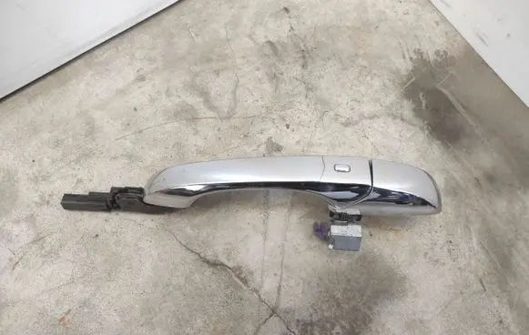 Jeep Grand Cherokee (WK) Front door exterior handle 04589881AL