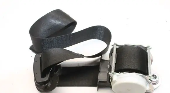 BMW M3 e92 Front seatbelt 9138243