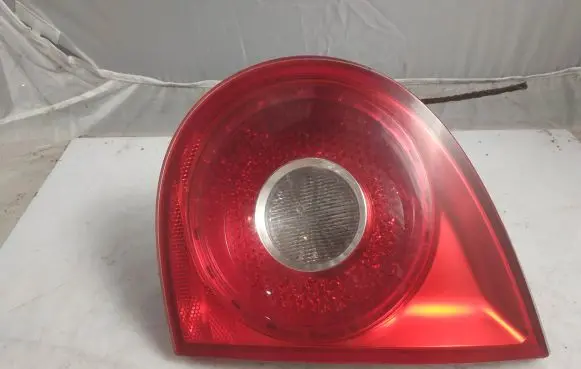 Volkswagen Golf V Tailgate rear/tail lights 1K6945094E