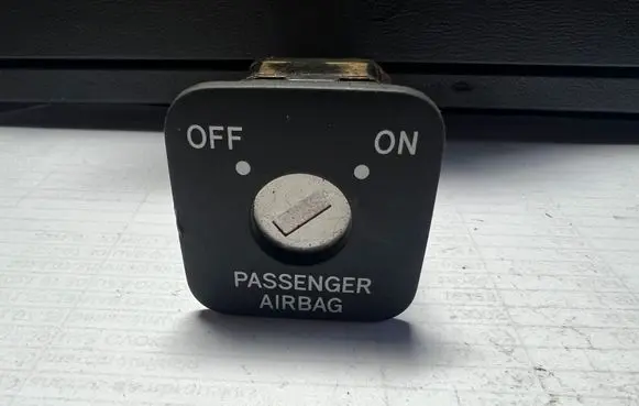 Toyota Corolla E120 E130 Passenger airbag on/off switch 