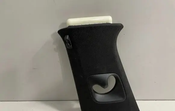 BMW 7 G11 G12 (B) pillar trim (bottom) 7355329