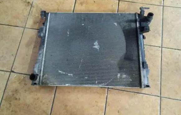 Renault Trafic II (X83) Coolant radiator 8200411166 8200411166D 93854164