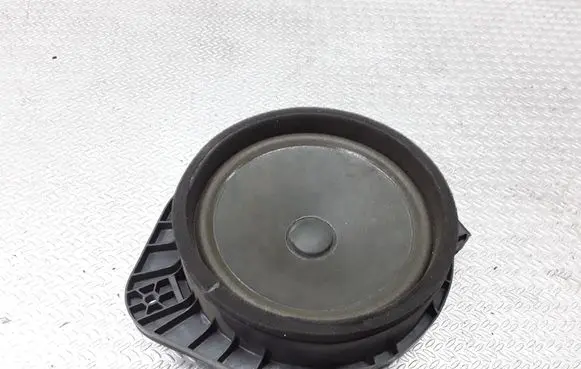 Chevrolet Orlando Front door speaker 22759392