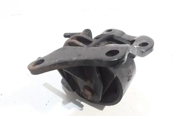 Hyundai Santa Fe Engine mount bracket 06121432