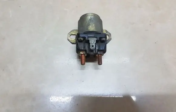 Mitsubishi Pajero Sport I Glow plug pre-heat relay MD337888