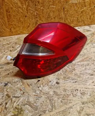 KIA Ceed Rear/tail lights 92402A2200 S102 R1W702