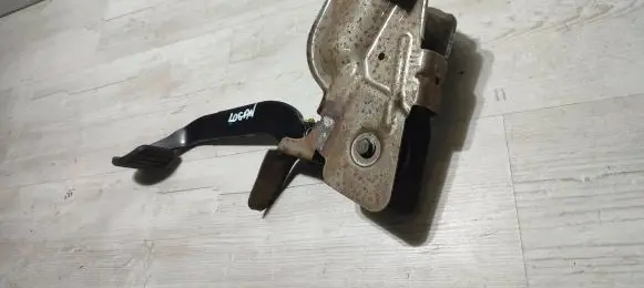 Dacia Logan II Brake pedal L060A