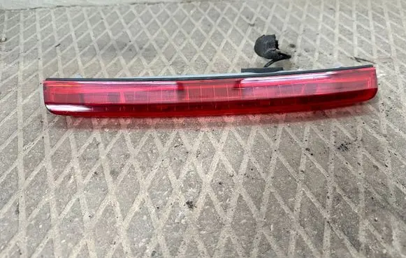 Toyota Avensis T250 Third/center stoplight 0553
