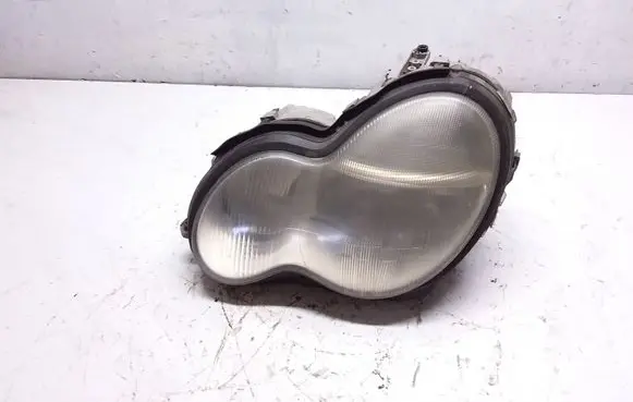 Mercedes-Benz C W203 Headlight/headlamp A2038200161 0301166201
