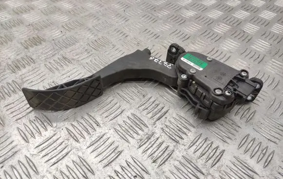 Skoda Roomster (5J) Accelerator throttle pedal 6Q1721503M