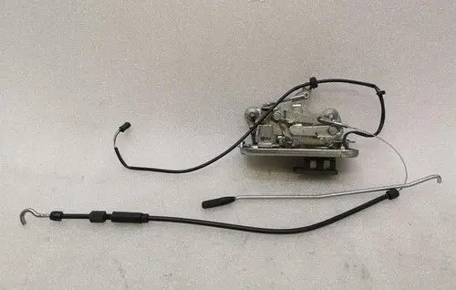 Mercedes-Benz G W461 W463 1st Gen Rear door lock A4637303735